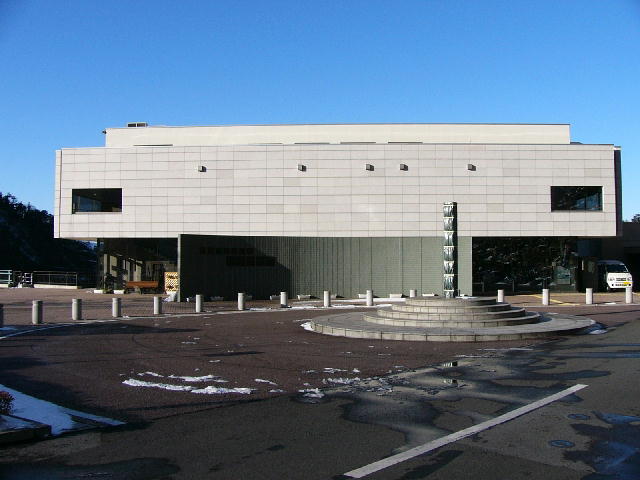 �ʐ^�i���j